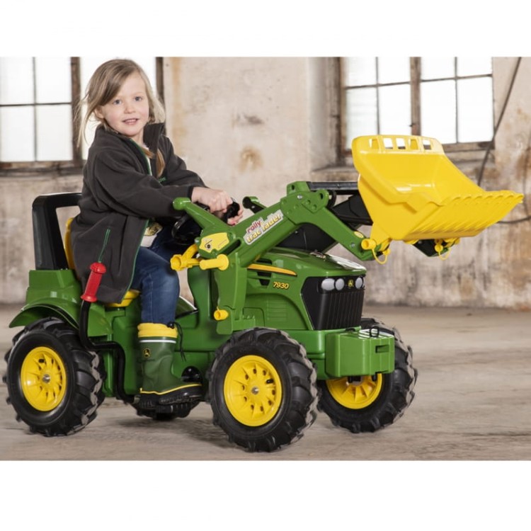 traktor na pedały z łyżką