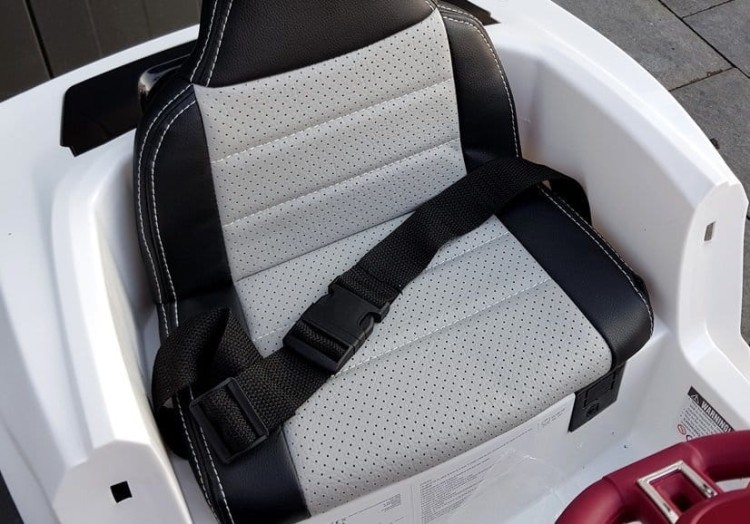 autko na akumulator dla dziewczynki