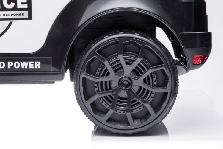 policyjne auto na akumulator