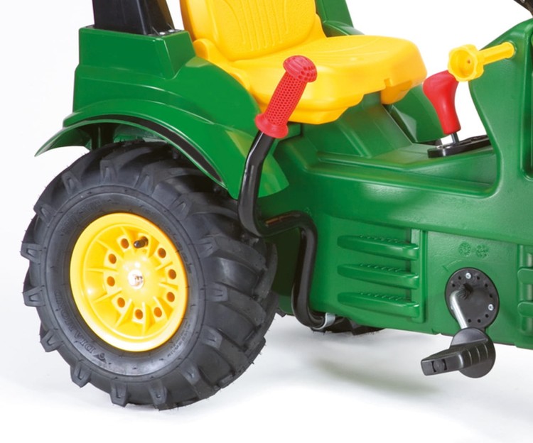 Traktorek dla dzieci John Deere z pompowanymi kołami
