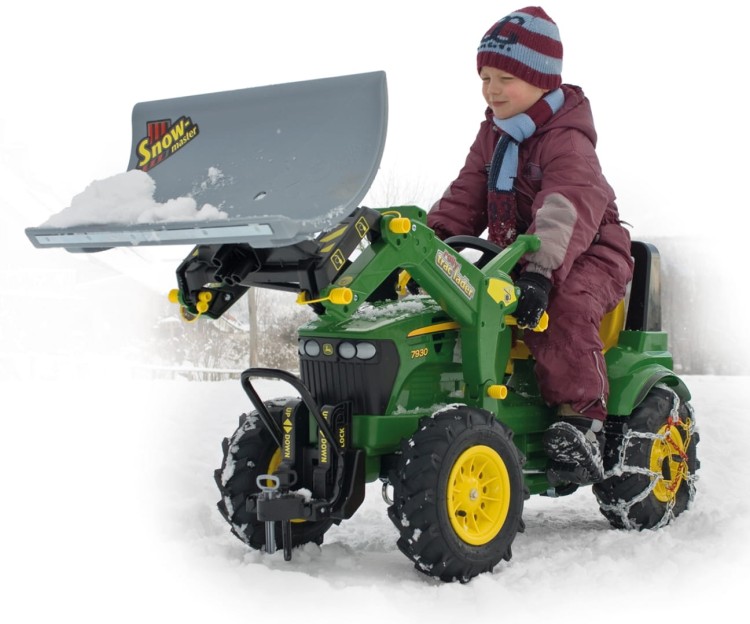 Traktor na pedały John Deere z  pompowanymi kołami