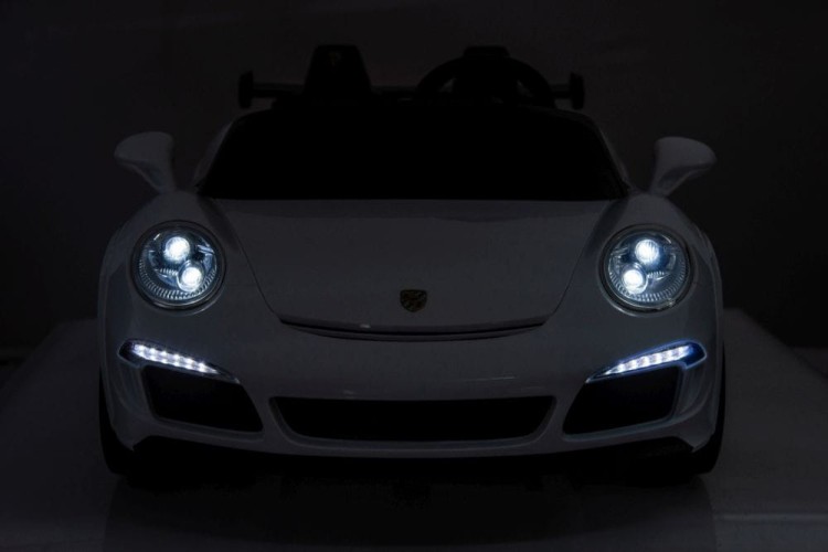 Auto na akumulator S322 Białe 4x4