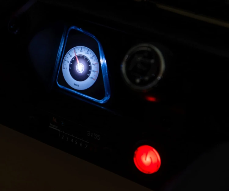 Samochód elektryczny dla dzieci  Toyota FJ Cruiser Khaki