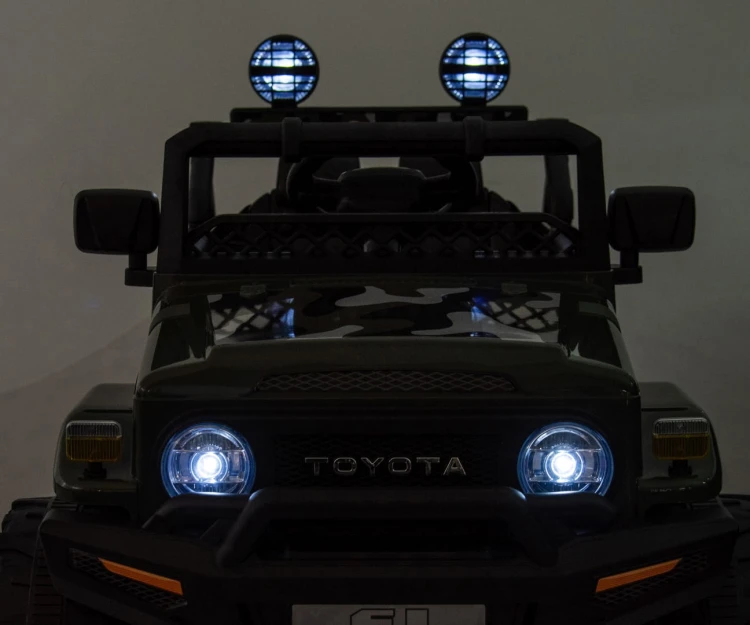Samochód elektryczny dla dzieci  Toyota FJ Cruiser Army