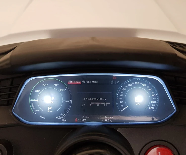 Samochód elektryczny dla dzieci Audi E-Tron Sportback Black