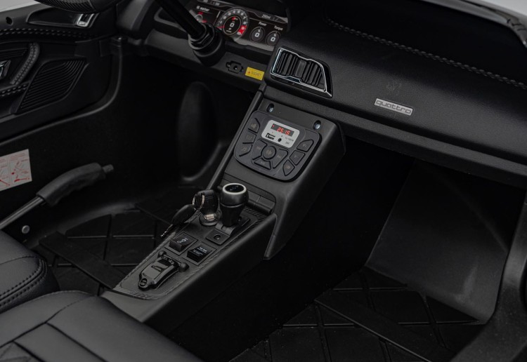 Autko na akumulator 2 osobowe  Audi Spyder R8 LIFT STRONG Biały