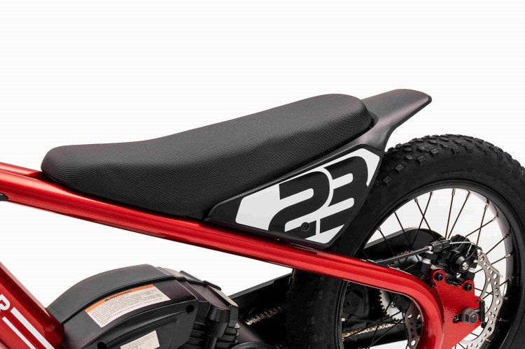 Motor Na Akumulator BAIGOR 23 PRO Czerwony