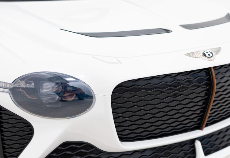 Autko Bentley Bacalar na akumulator dla dzieci Biały + Pilot