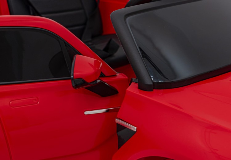 Aston Martin DBX Samochód na akumulator dla dzieci Czerwony + Pilot