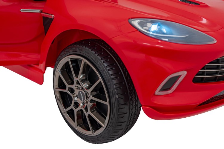Aston Martin DBX Samochód na akumulator dla dzieci Czerwony + Pilot