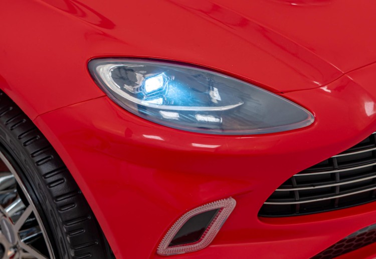 Aston Martin DBX Samochód na akumulator dla dzieci Czerwony + Pilot