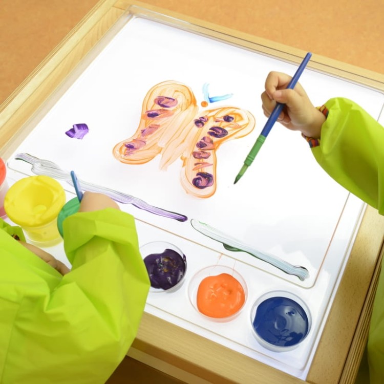 MASTERKIDZ Rama Sensoryczna - Panel LED + Przezroczysta Taca Do Malowania