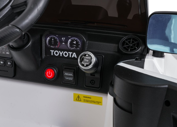 Pojazd Toyota Land Cruiser PRADO Biały