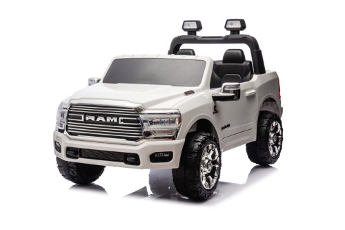 Pojazd na akumulator RAM 3500
