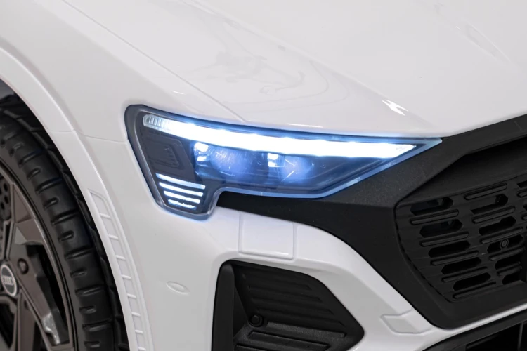 Samochód dla dziecka Audi SQ8