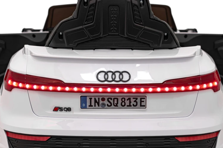Samochód dla dziecka Audi SQ8