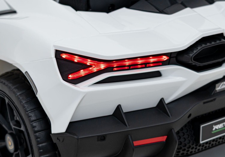 Pojazd Lamborghini Revuelto Białe