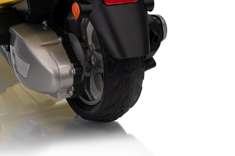 Pojazd Skuter na akumulator dla dzieci Vespa ROMA Żółty