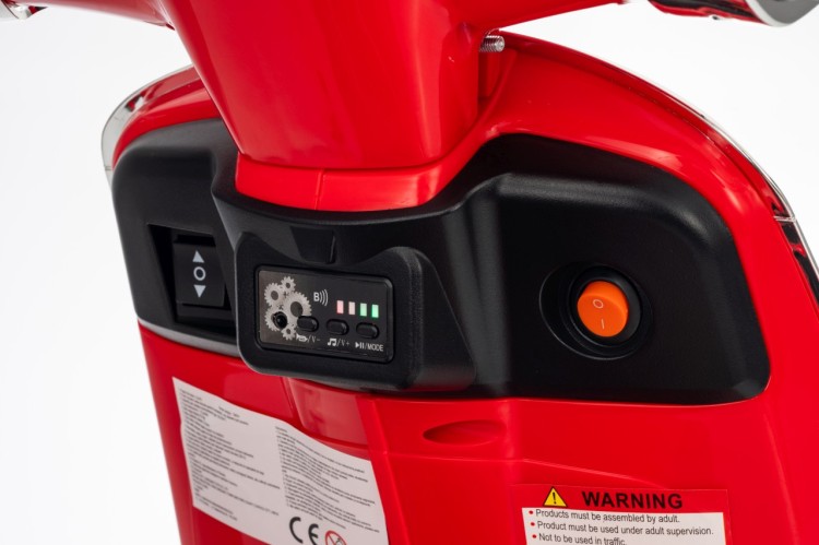 Pojazd Skuter na akumulator dla dzieci Vespa ROMA Czerwony