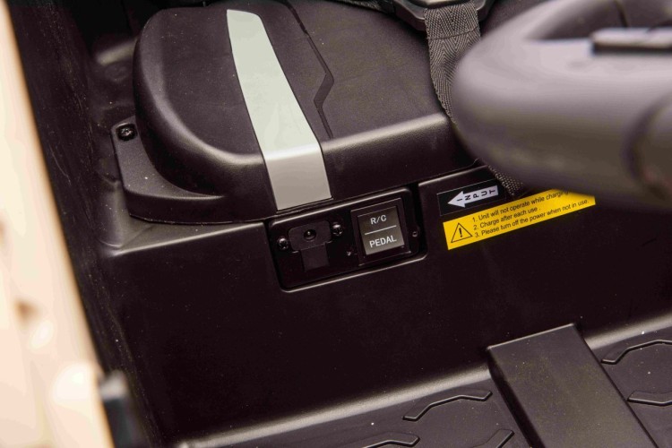 Autko na akumulator  Buggy Kawasaki TERYX KRX1000 Khaki