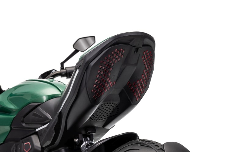 Pojazd Motor Ducati Diavel x Bentley Zielony