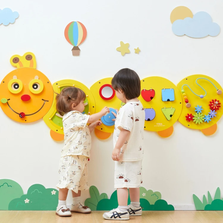 VIGA Drewniana Duża Tablica Aktywności Gąsiennica