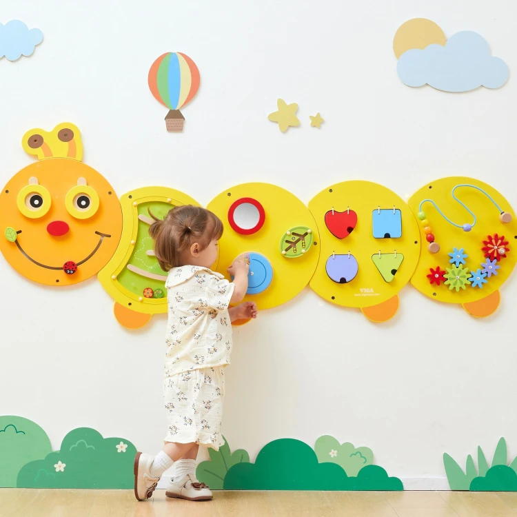 VIGA Drewniana Duża Tablica Aktywności Gąsiennica