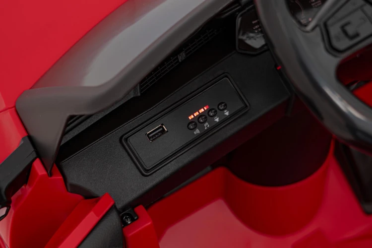 Autko na akumulator Audi SQ8 Czerwony
