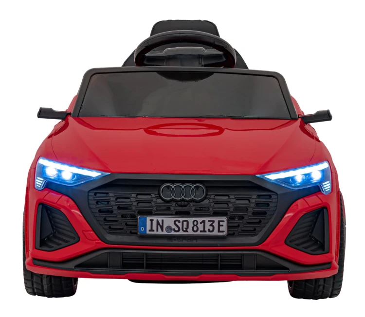 Autko na akumulator Audi SQ8 Czerwony