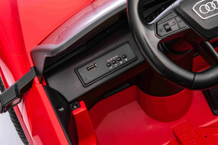 Autko na akumulator Audi SQ8 Czerwony