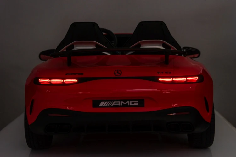 Autko na akumulator 2 osobowe Mercedes Benz GT63 AMG Czerwony