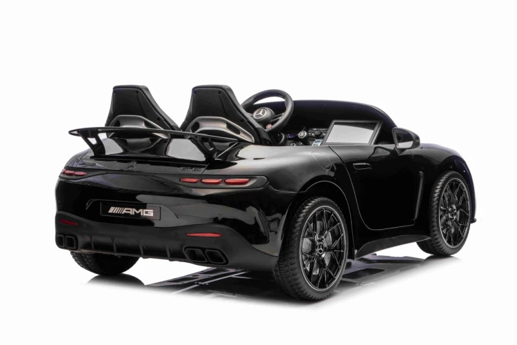 Autko na akumulator 2 osobowe  Mercedes Benz GT63 AMG Czarny
