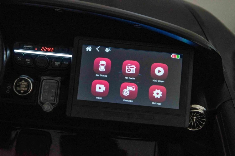 Autko na akumulator 2 osobowe  Mercedes Benz GT63 AMG Czarny