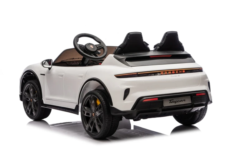 Pojazd Porsche Taycan Turbo S Biały