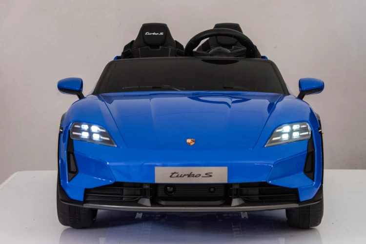 Pojazd Porsche Taycan Turbo S Niebieski