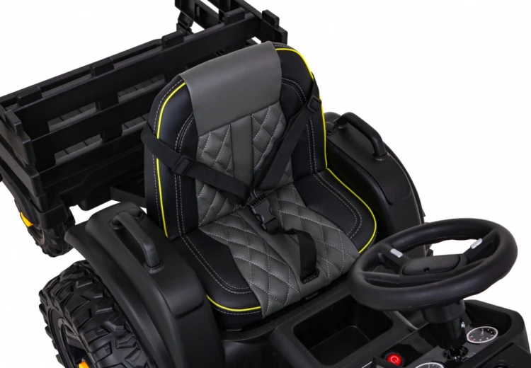 Traktor na akumulator Titanium Z Przyczepą Czarny