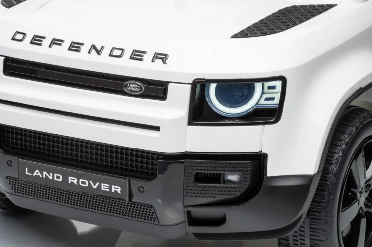 Samochód na akumulator Land Rover Defender Biały