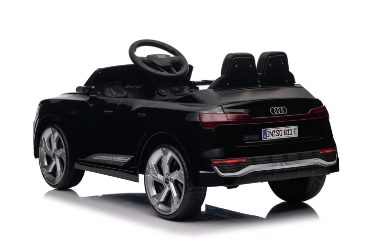 Samochód elektryczny dla dziecka Audi SQ8 Czarny