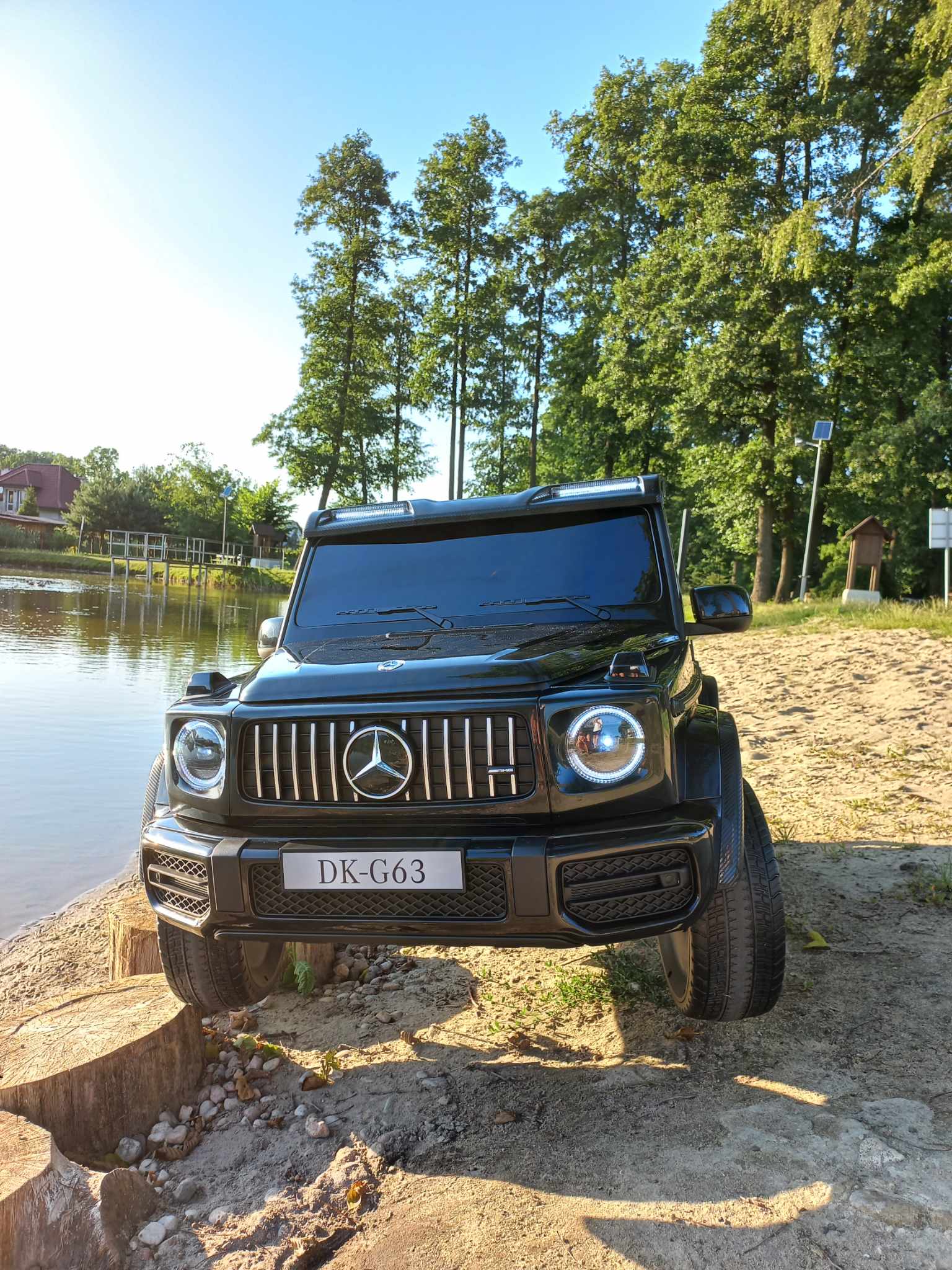 autko na akumulator Mercedes