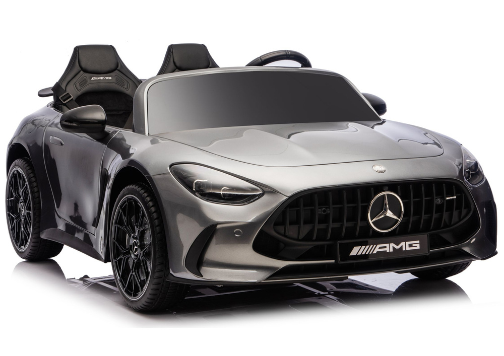 autko na akumulator Mercedes GT63 cichy silnik