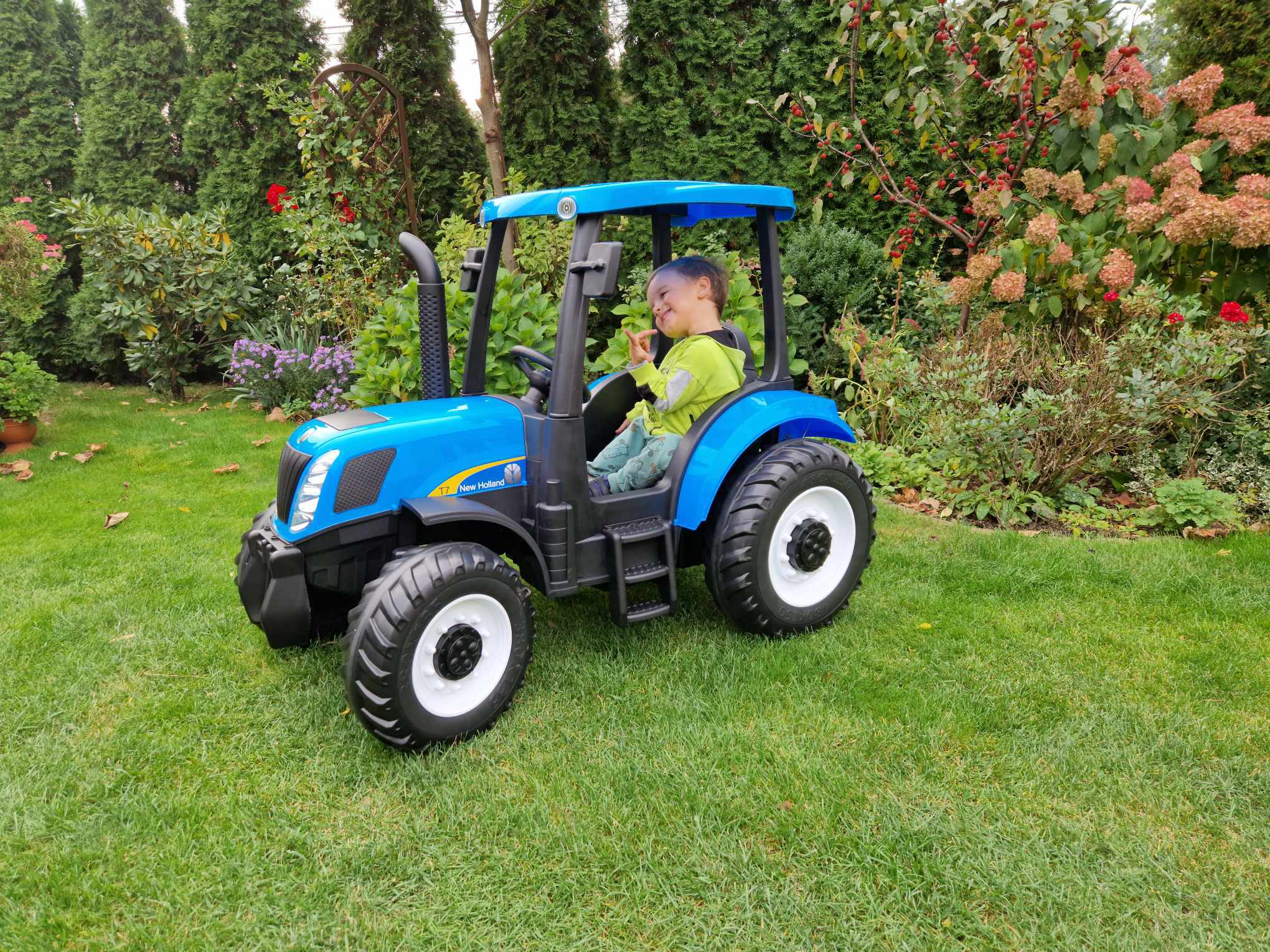 traktorek na akumulator dla dziecka NEW HOLLAND