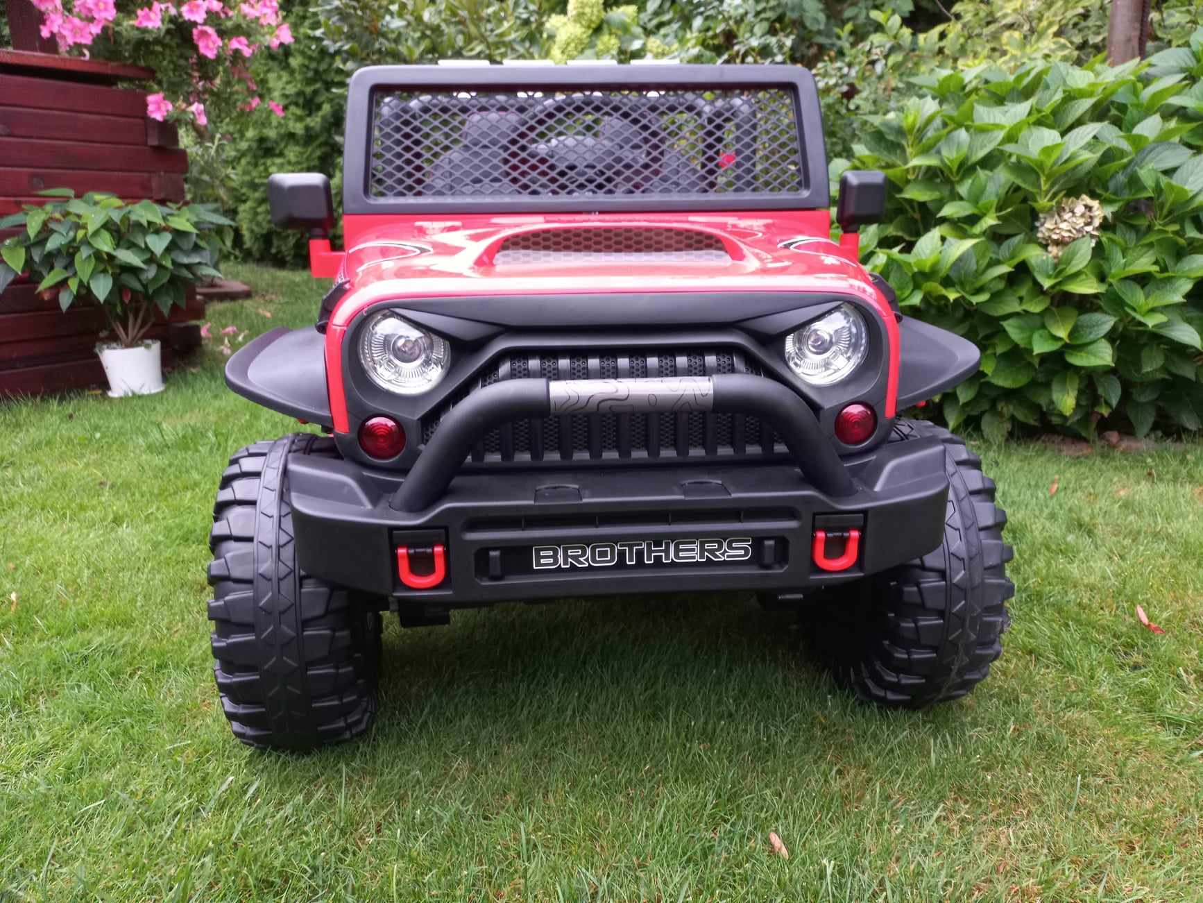 jeep na akumulator 4x4
