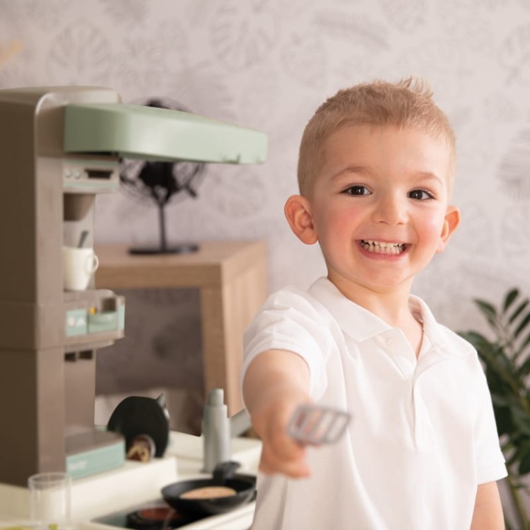 Smoby kuchnia dla dzieci – czy warto ją kupić? Przegląd modeli i opinie