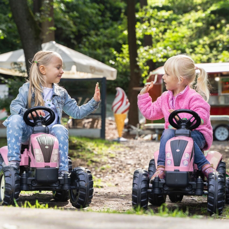 Traktor dla dziecka – nasze rekomendacje na lato 2025!